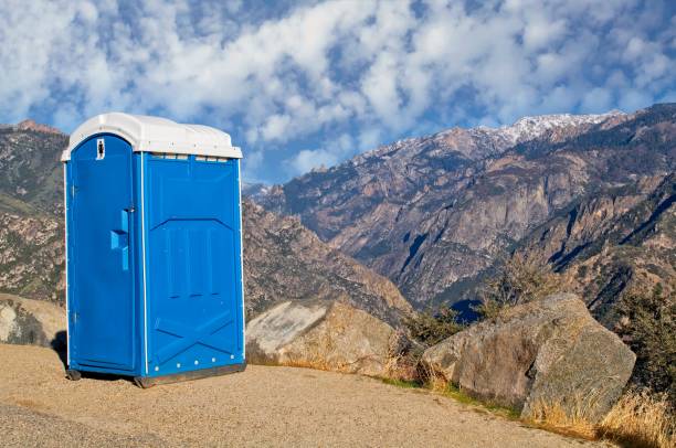 Best Portable bathroom rental  in Menomonie, WI